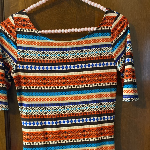 Super cute SHEIN Aztec striped print stretchy scoop neck mini dress 😍😍😍 - Picture 4 of 10